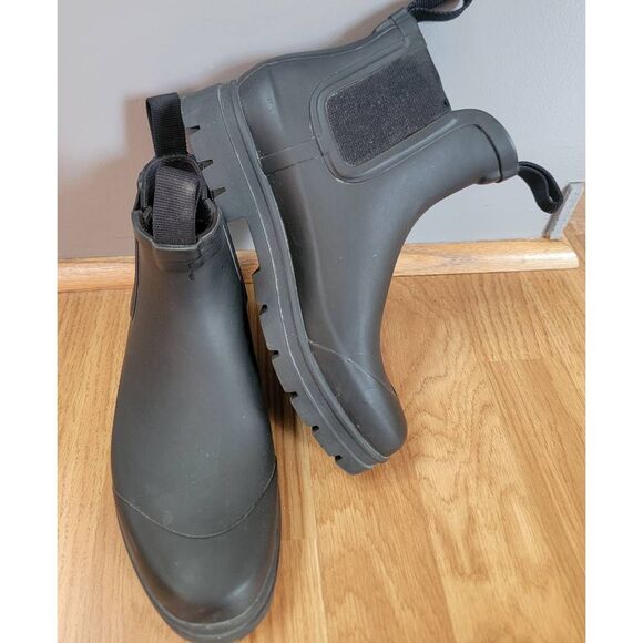 Everland Rain Boots In Black 6 - Picture 2 of 10